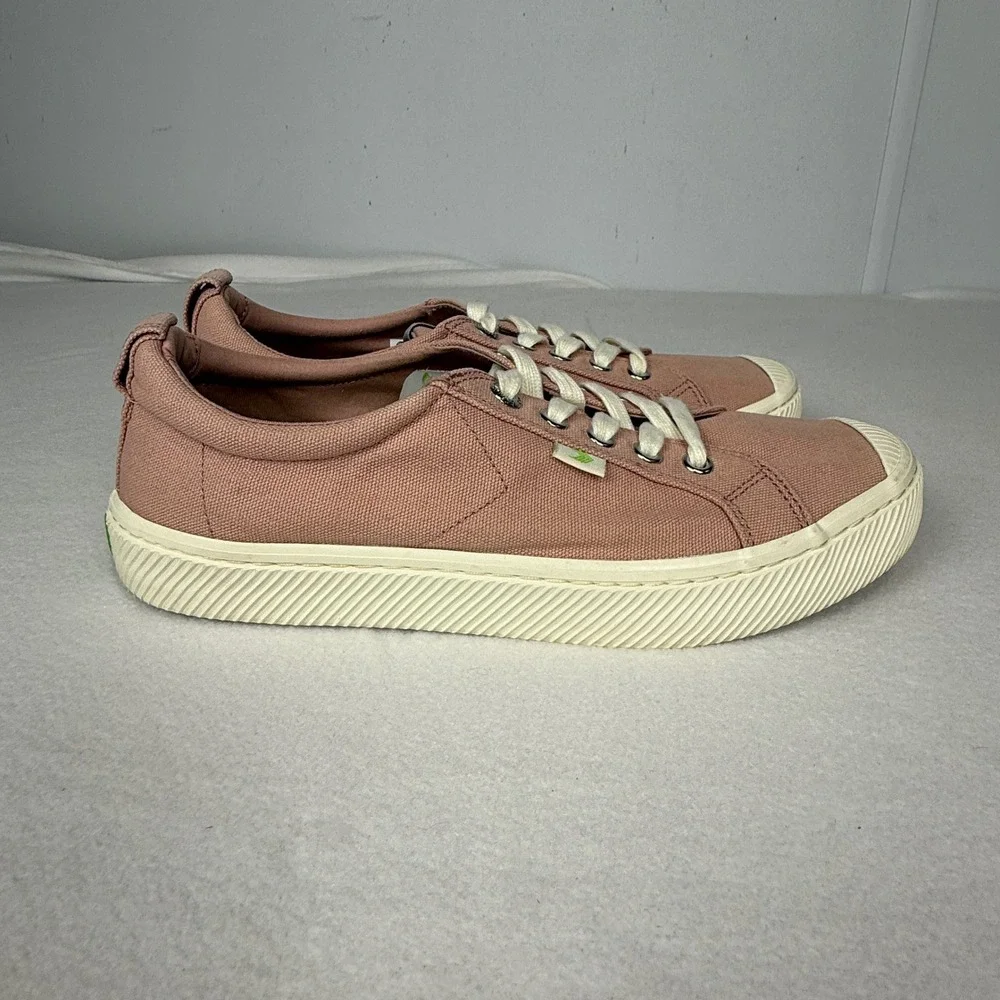 Cariuma‎ Pink Canvas Rose OCA Low Top Lace Up Cap Toe Vegan Sneakers Womens 9
